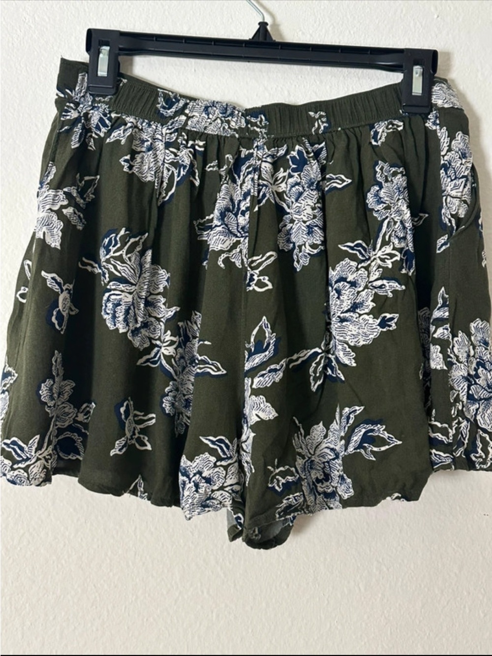 Abercrombie & Fitch Olive Green Floral High-Waist Shorts